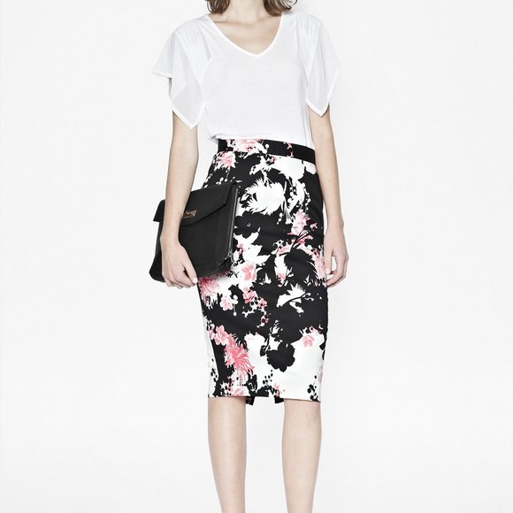 EUC French Connection Pencil Skirt - Size 4 - Picture 1 of 5